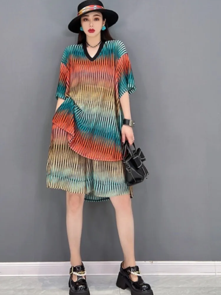 

URIOR 2023 Summer New Fashion Shorts Set Casual Loose V-neck T-shirt + Striped Shorts Two Pieces