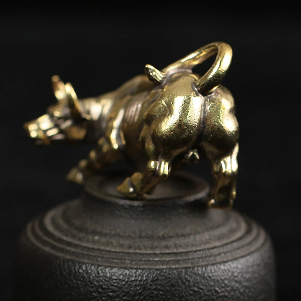 

Figurine Bull Cow Statue Charm Chinese Fengshui Wealth Animal Cattle Pendant Car Brass Sculpture Tibetan Figurines Metal Decor