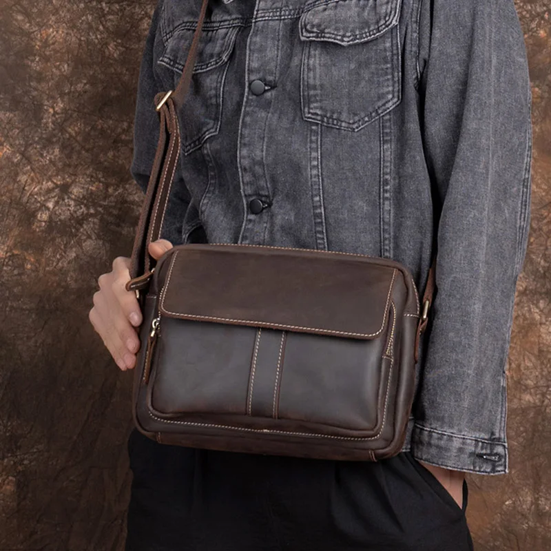 

AETOO Vintage genuine leather men bag Crazy Horse leather men's bag Europe and the United States retro men's messenger bag