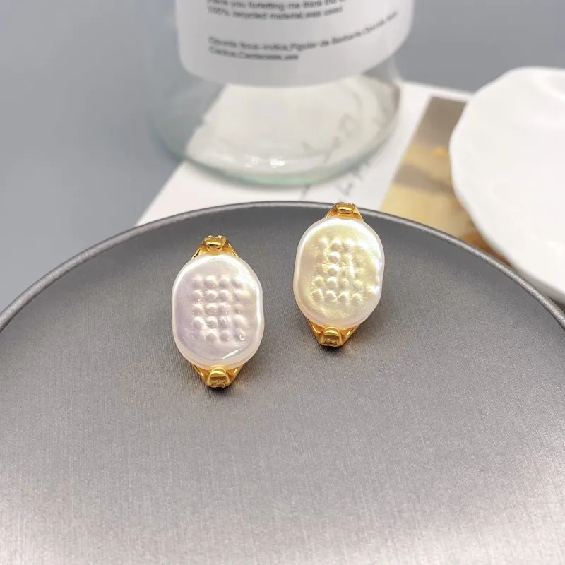 

French Baroque Style Pearl Stud Earrings For Women Fashion Personality Daily Collocation Plating 18k Gold Earrings Jewelry