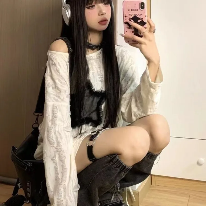 Рисунок 5 - Женский Готический свитер в стиле Харадзюку