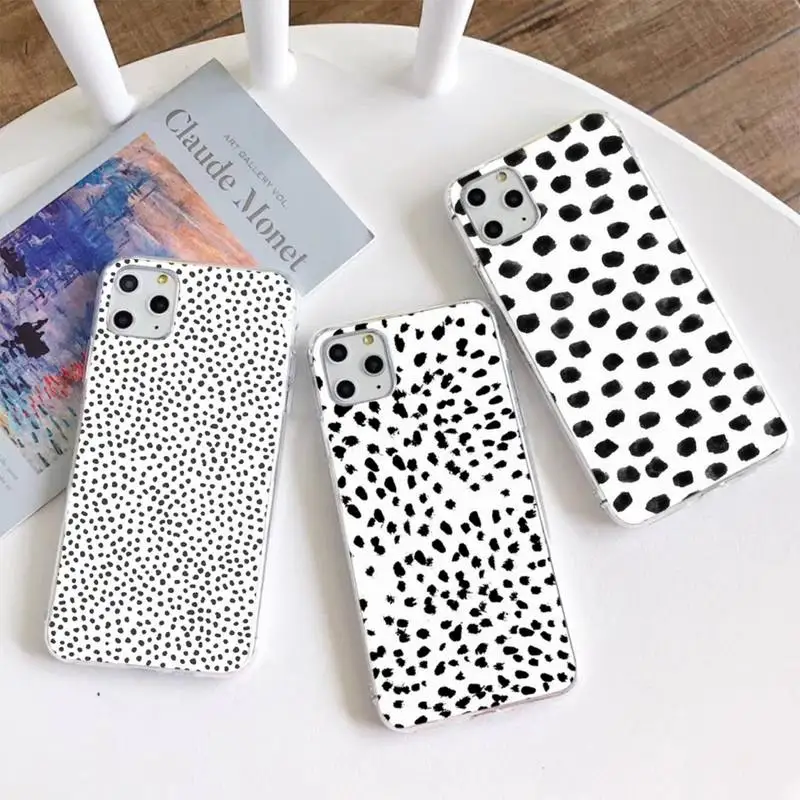Black And White Polka Dot Phone Case For iphone 13 12 11 Pro Max Mini XS Max 8 7 Plus X SE 2020 XR Silicone Soft cover