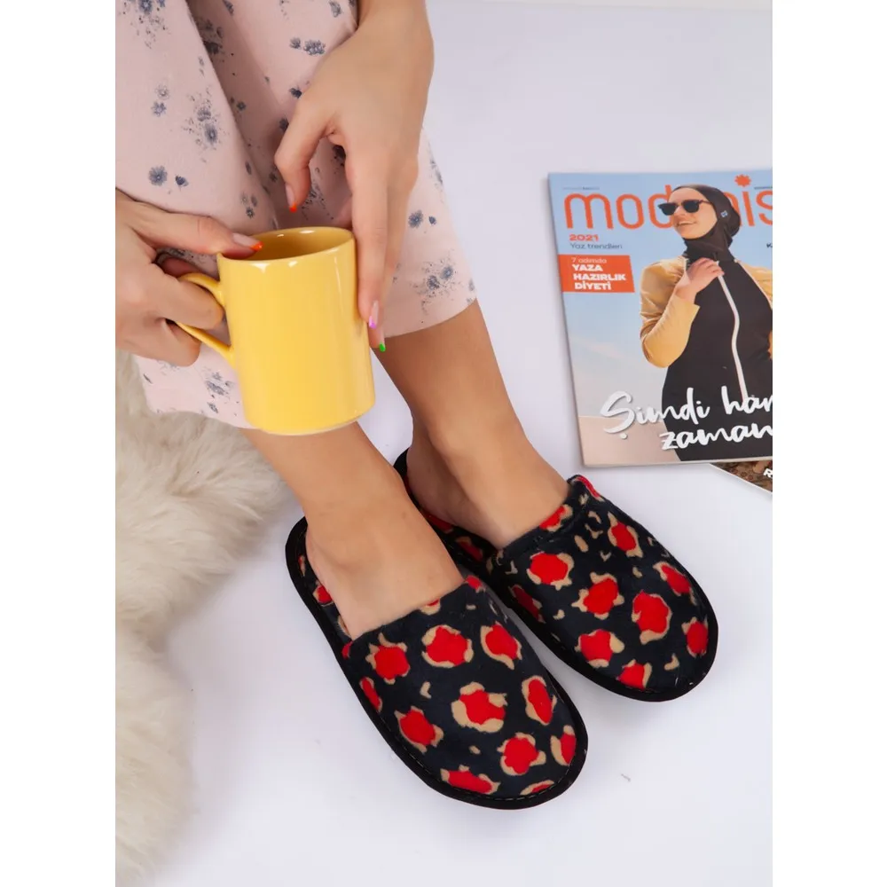 

Dorlie Home Slipper-Black Red-Dorlie