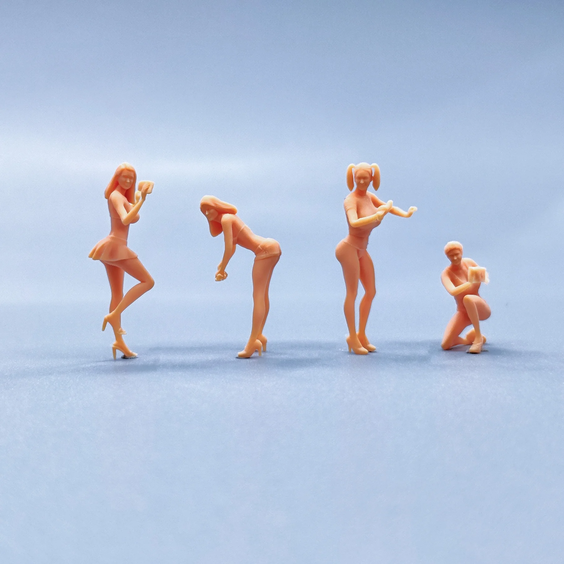 1/64 1/43 фигурки, модель в масштабе, полимерная граффити, девушка, мойка автомобиля, ремонт, мастерская для девочек, нецветные миниатюры, Диона, ручная роспись V024