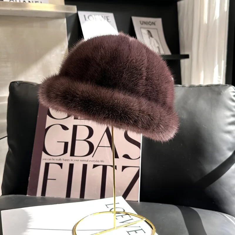 Рисунок 6 - Женская зимняя теплая меховая Рыбацкая шапка