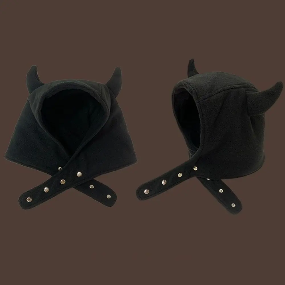 Индивидуальные женские шапки осень и зима теплые с защитой ушей милые дьявола