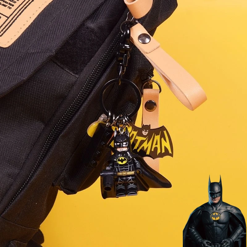 Фото DC Бэтмен мультфильм аниме брелок творческая личность мужская и женская кукла модный игровой брелок декоративный кулон подарок оптовая продажа №1
