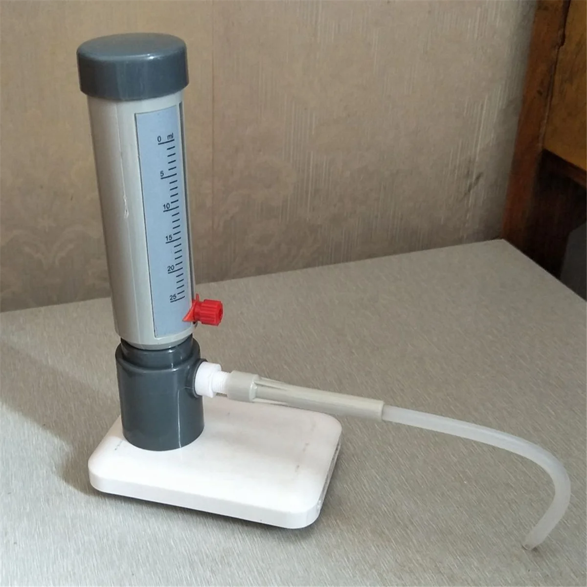 Лабораторный диспенсер для бутылок экономичный полуавтоматический жидкости