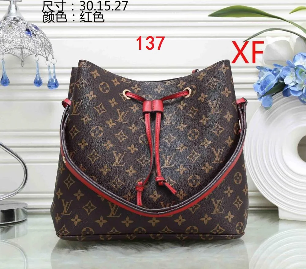 

Men and Women Leather Medium Large Handbag Shoulder Bags Large Capacity Ladies Single Shoulder Bag Crossbody Bag Wallet B20