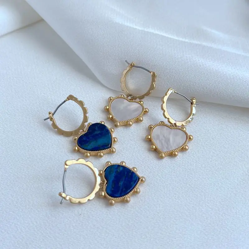 

European and American fashion commuting gentle sweet natural heart-shaped shell inlaid metal earrings