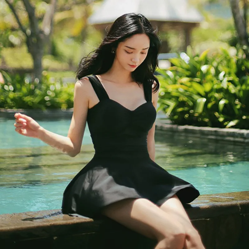 Women's swimsuit solid color bikini one-piece slim fit conservative hot spring tube top swimsuit black skirt Korean version