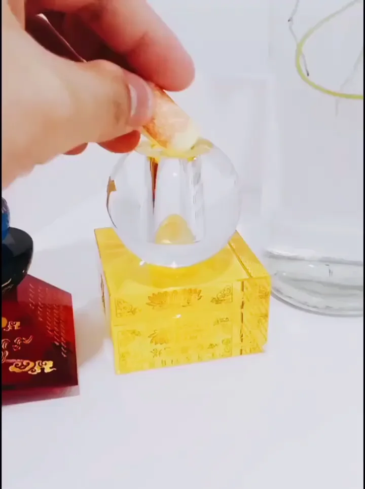 

Crystal five round pagoda Buddhist offering five color pagoda home furnishing treasure chest Yinta relic tower decoration