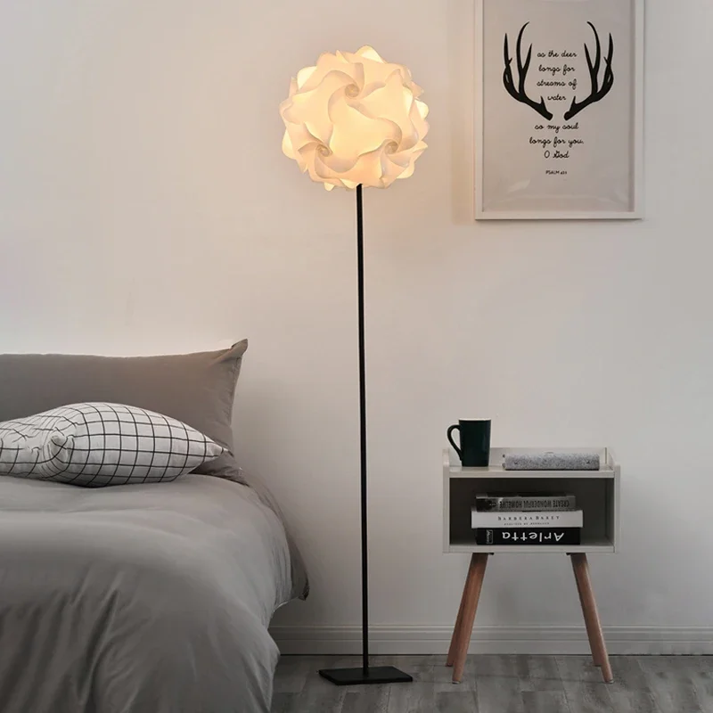 

Нордическая Минималистичная светодиодная Напольная Лампа в виде цветов, лампа для спальни, прикроватного столика, гостиной, домашнего декора, комнатное освещение, угловой стоячий светильник
