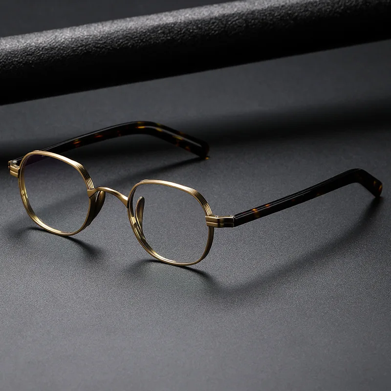 

High Quality Vintage Titanium Optical Eyewear Glasses Frames Women Titan Square Small Face Eyeglasses for Men