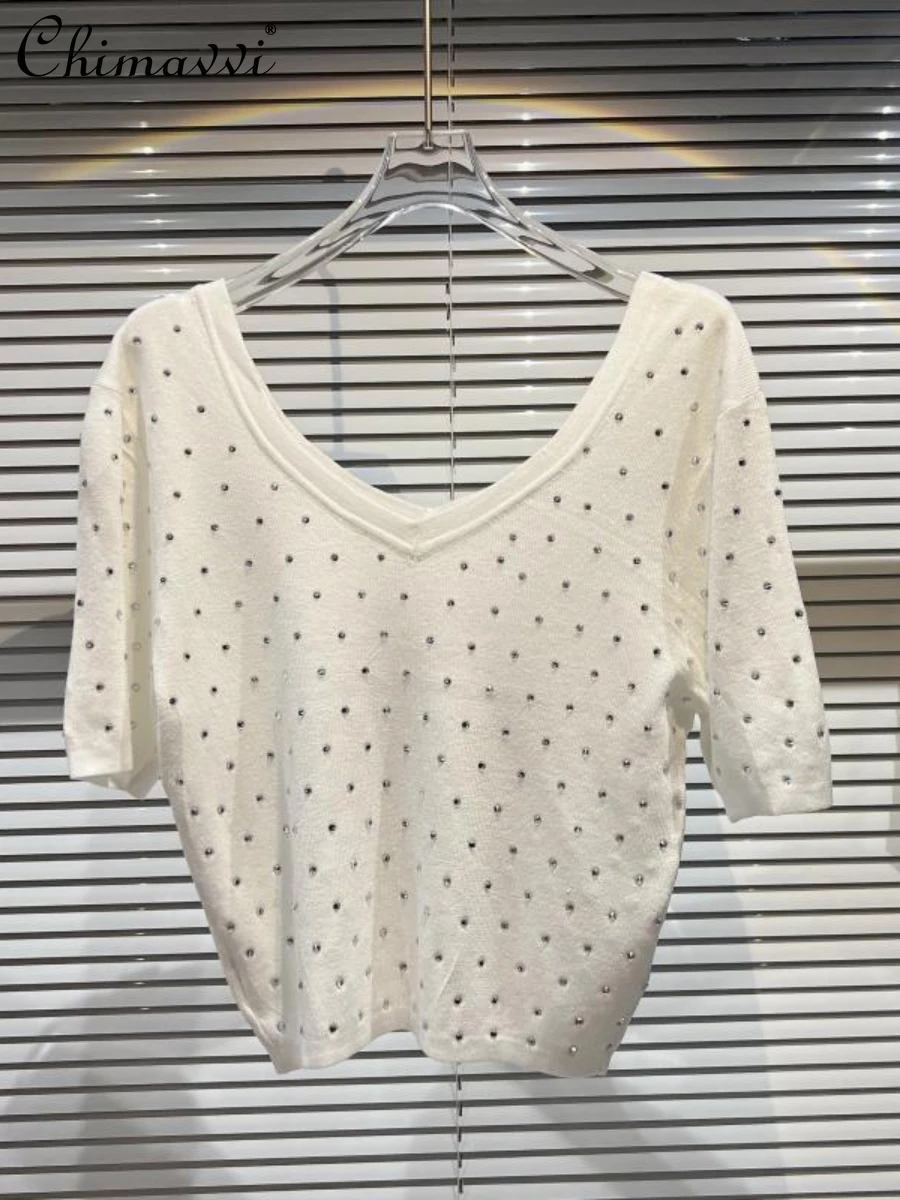 

2022 Summer New Fashion V-neck Rhinestone Rhinestone Hot Rhinestone Ice Silk Knitted Top Loose Slim Elegant Short Sleeve T-shirt