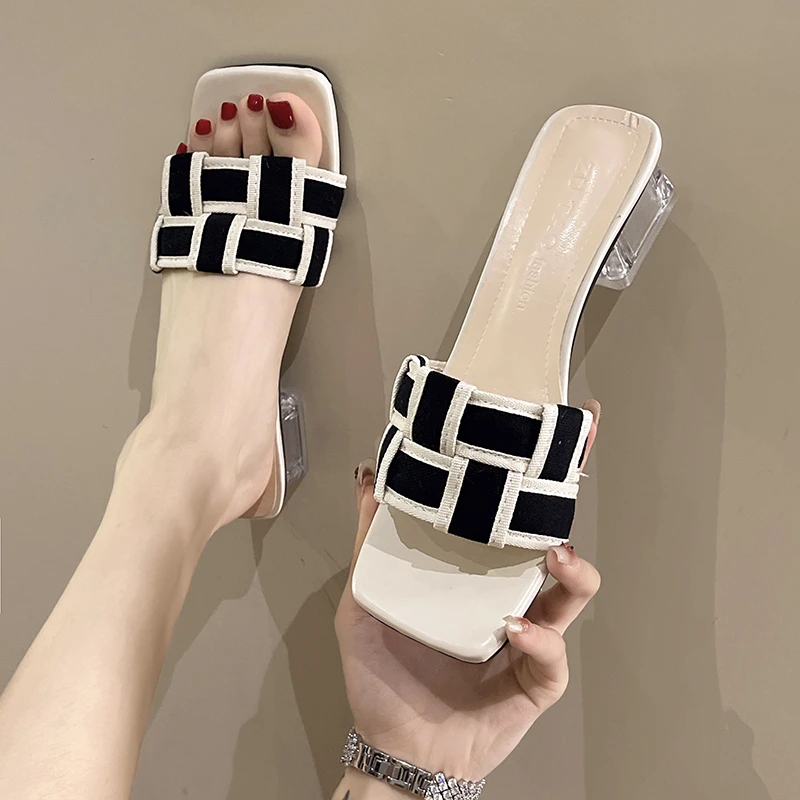 

Graceful Slippers Women Summer Outer Wear 2022 New French One-suit Skirt Flip Flops Plaid Elegant All-Match Low Heel Sandals