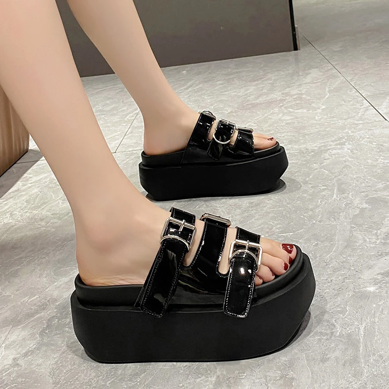 Women's Summer Chunky Slippers 2023 Fashion Thick-Bottom Sandals Flip Flops Wedges Buckle Slippers Platform Beach Slides Zapatos