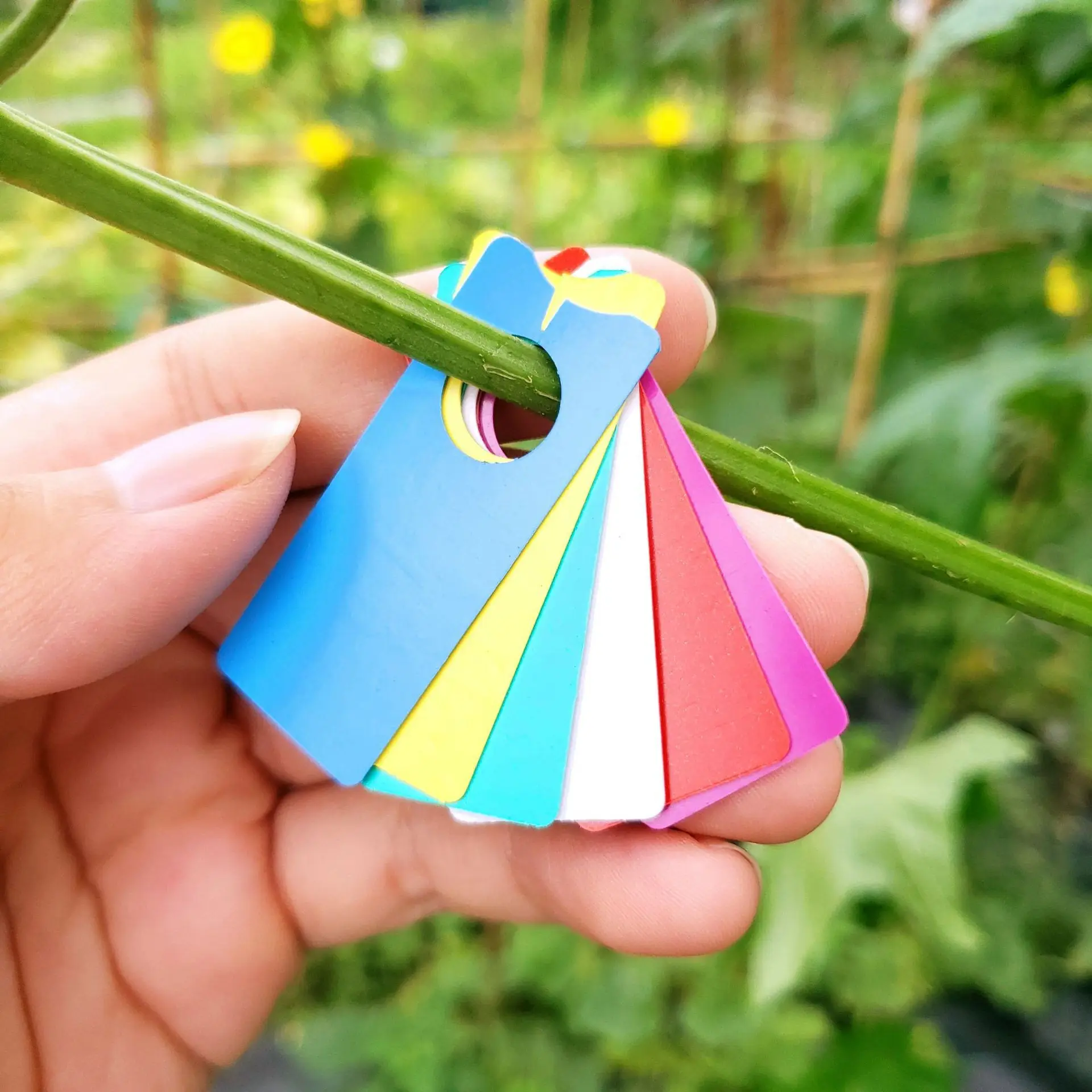 

100pcs Waterproof Plant Markers Plastic Plant Hanging Tags Gardening Plant Marker Label Tools Garden Pots & Planters Supply