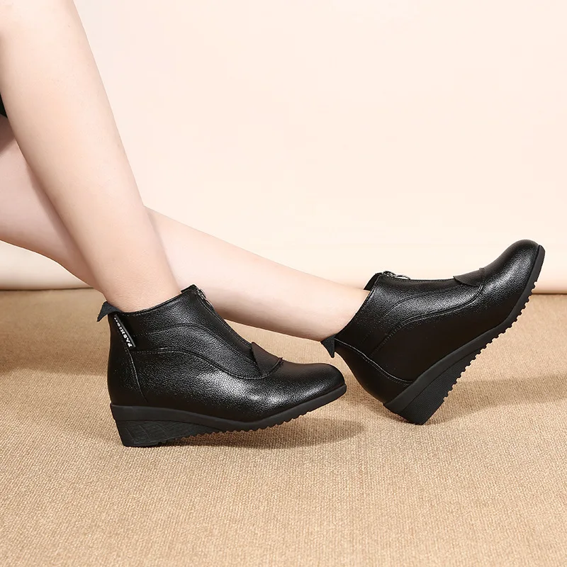 Winter Boots Women 2020 Women Snow Boots Wedge Heels Winter Shoes Women Warm Fur Casual Shoes Zip Women's Shoes Botas Mujer