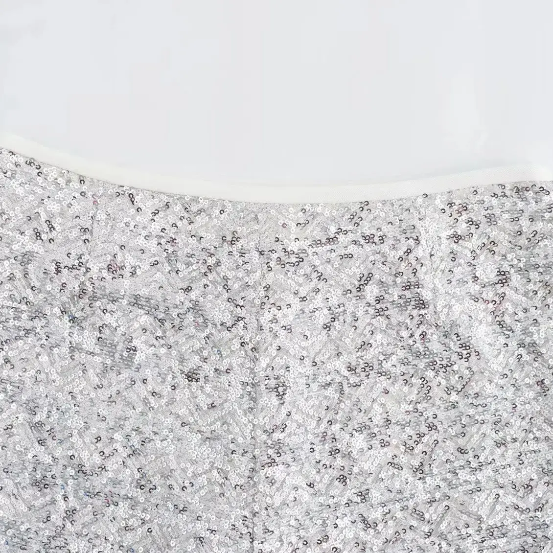 TRAF женские шикарные серебряные блестки украшают шорты с высокой талией на