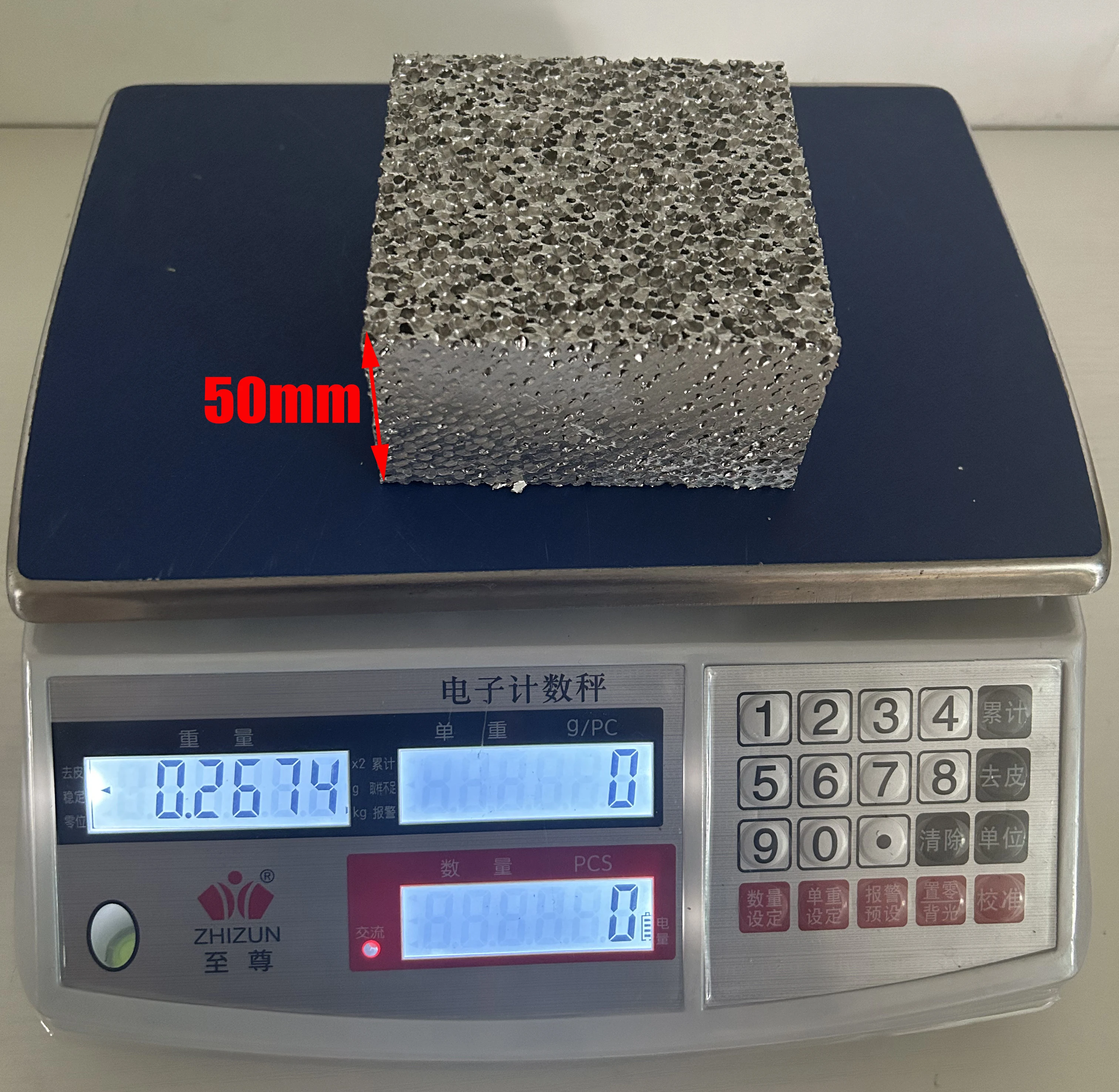 Звукопоглощающие и звукоизоляционные алюминиевые панели из пенопласта толщиной