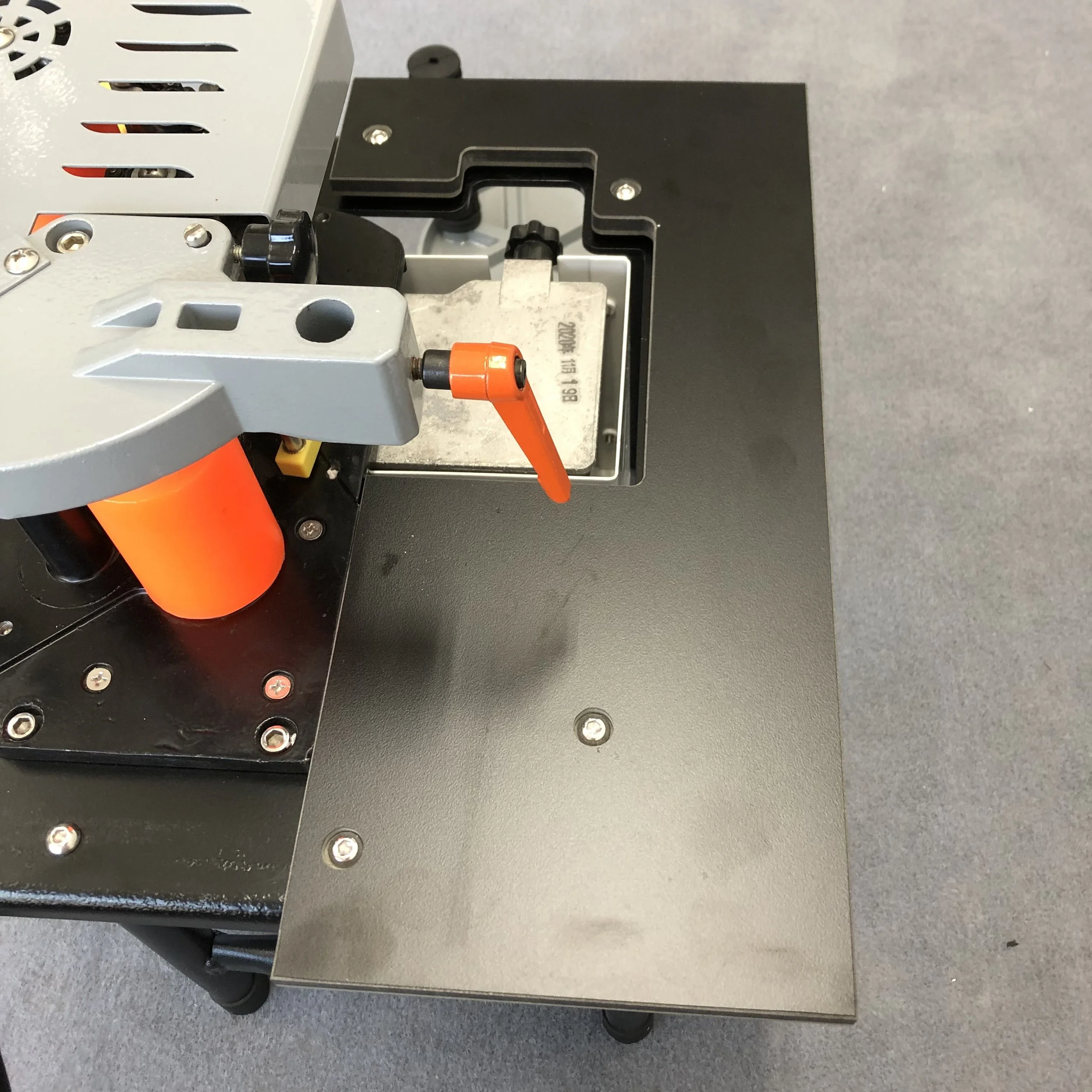 Manuelle RU EU коллаж с двойным лицом