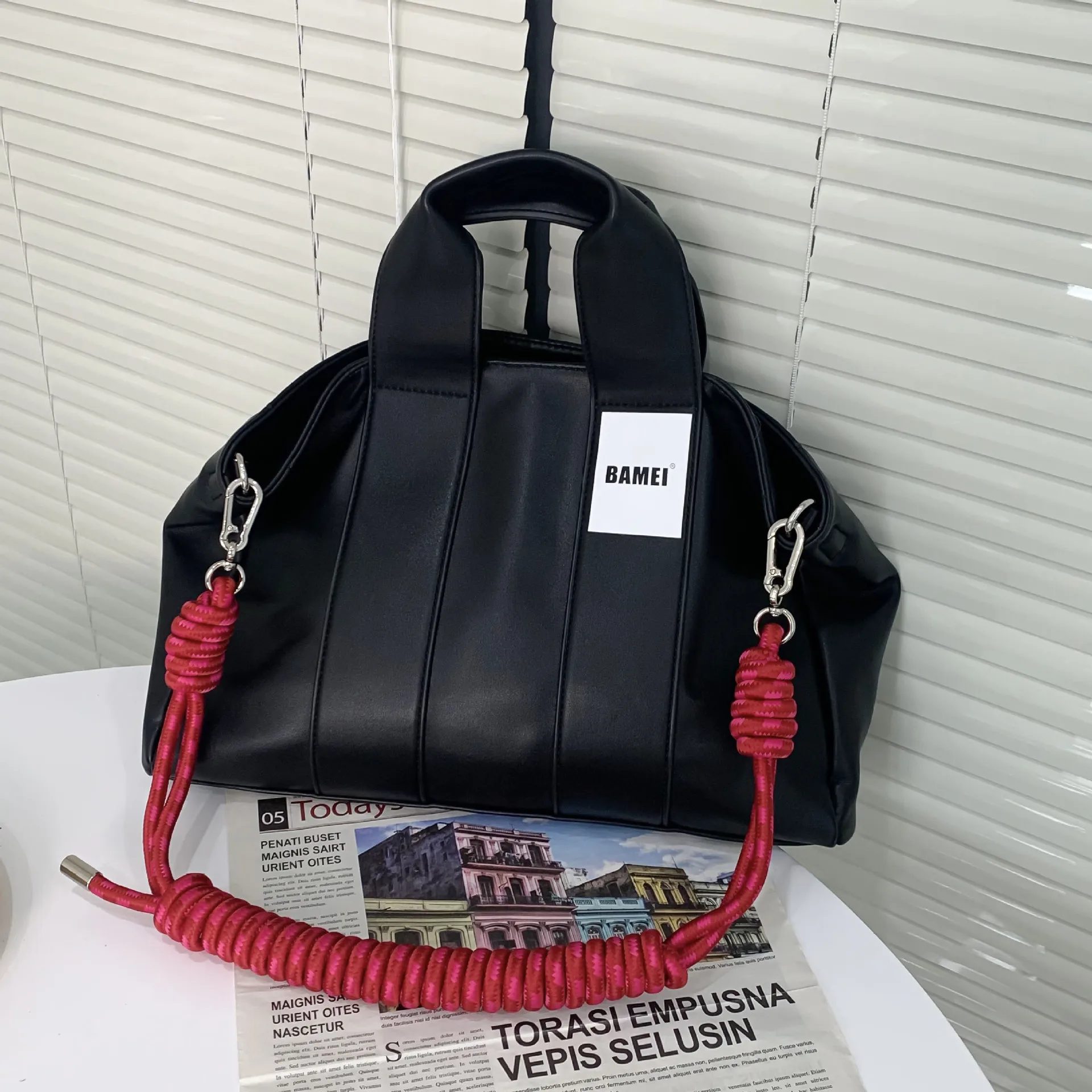 

Women's Thick woven rope strap tote bag New Commuter handbag Large capacity medieval soft PU leather shoulder bags For Women