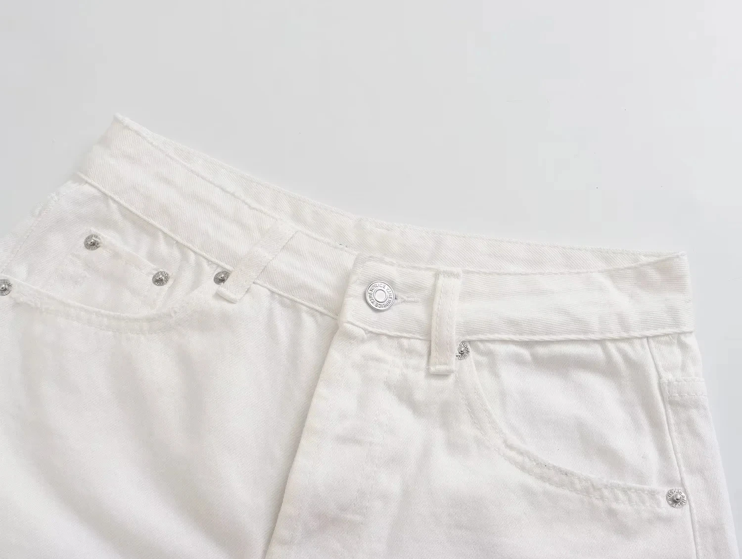 Withered 2023 American Vintage Retro Mom Denim Shorts High Waist Ripped Pure White Loose Bermuda Women