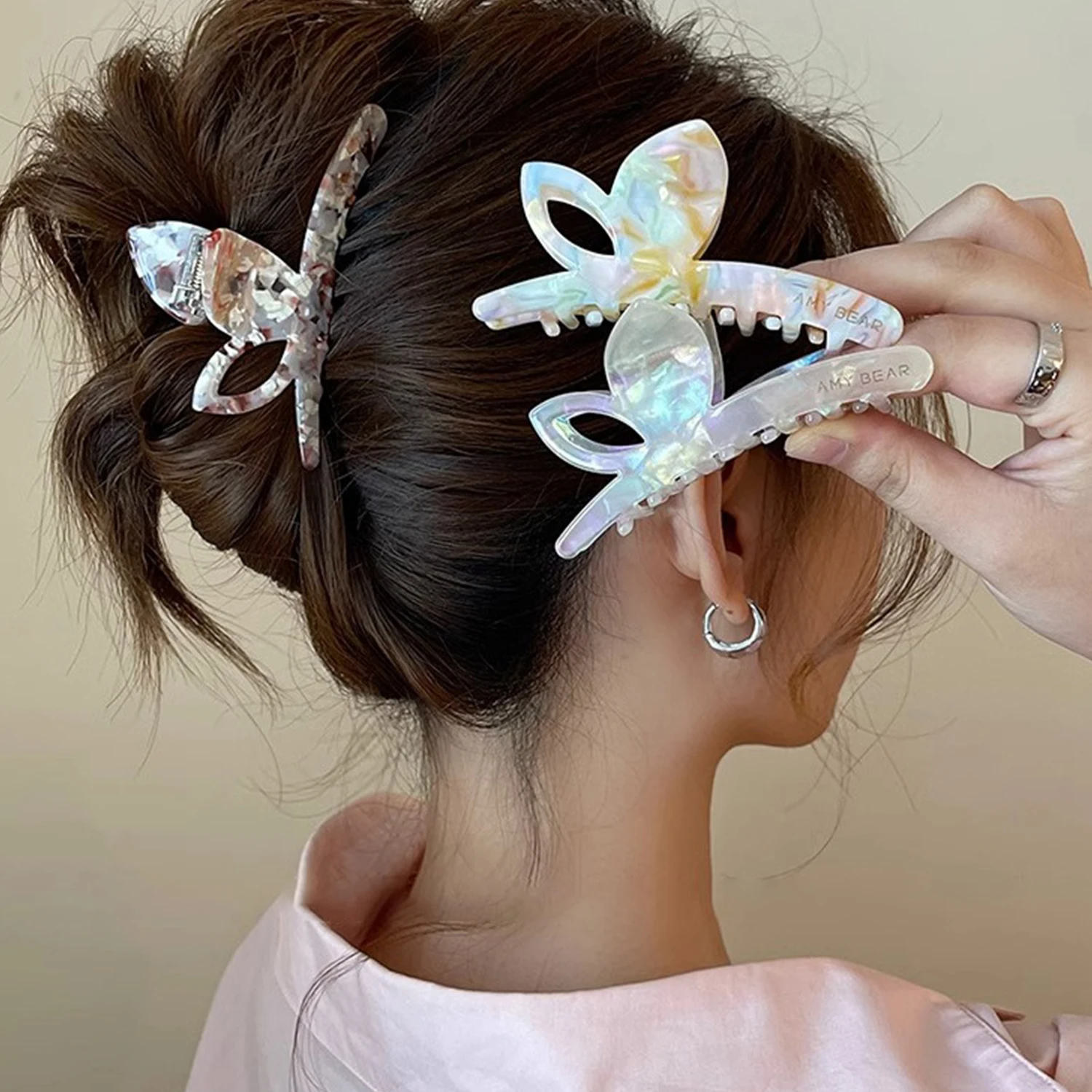 

9.3cm Acetate Vintage Simple Colorful Butterfly Big Hair Claws Shark Clip Womens Temperament Versatile Hairpin Fashion Headdress