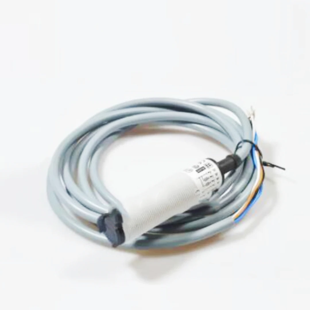 

Бесплатная доставка 2 шт./лот Новый фотоэлектрический переключатель PA18CSD04NASA диффузное отражение Регулируемый чувствительный объект