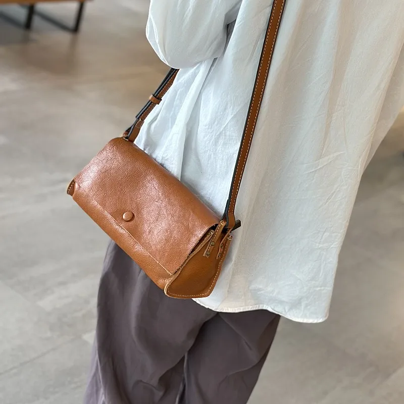 Женская сумка через плечо из воловьей кожи