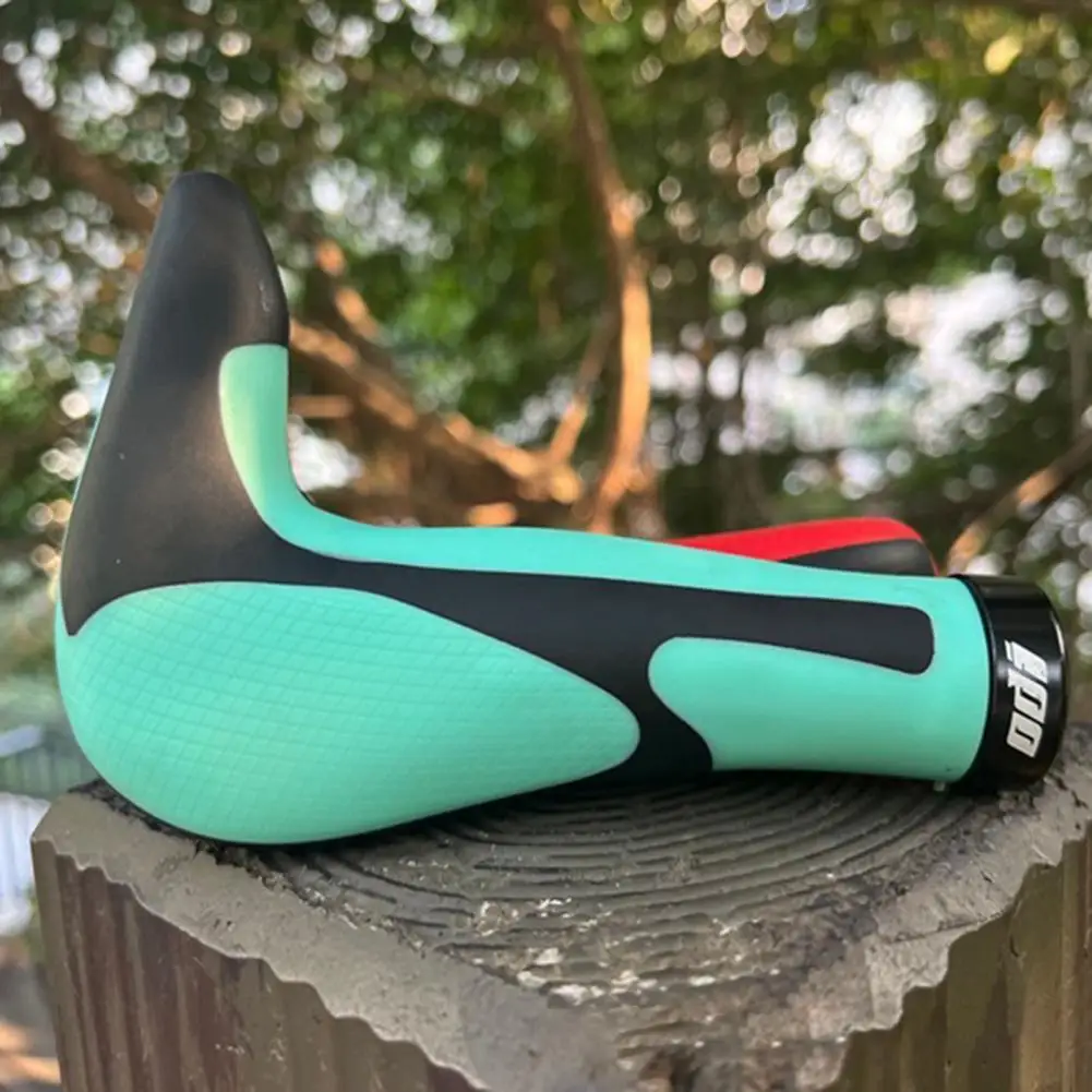 

1 пара, легкие противоскользящие протекторы для руля горного велосипеда