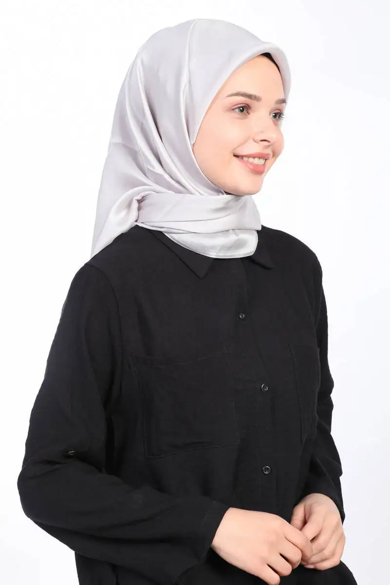 

Miray Silver Crystal Scarf