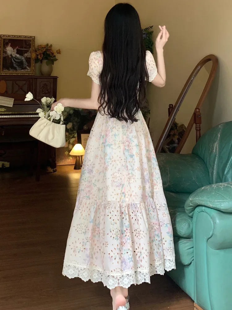 Платье женское длинное с вышивкой ажурное милое приталенное платье квадратным