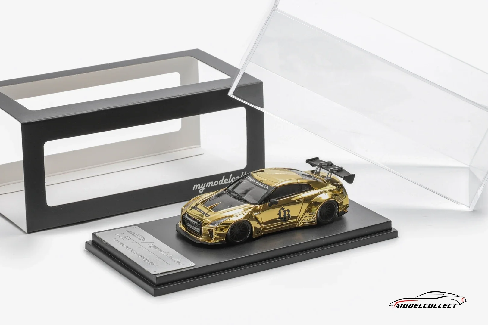 MC 1:64 R35 Chrome Gold Индивидуальная версия модели автомобиля