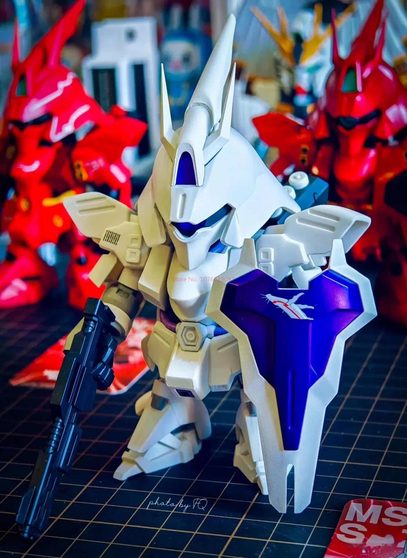 В наличии Bandai Qmsvmini Sazabi Gundam глухая коробка Handheld Mobile Warrior Gundam Reverse Attack Xiaya Model Gift (art.: 3920c8fd41aae) - 3920c8fd41aae