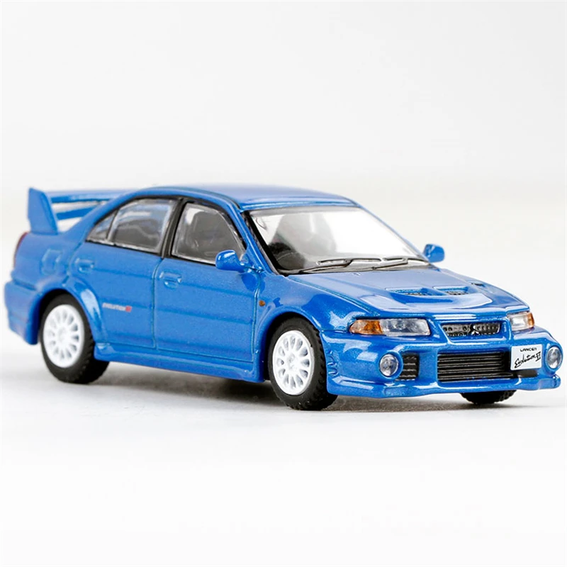 Модель спортивного автомобиля Mitsubishis Lancer Evolution Ⅵ из шести сплавов модель литая