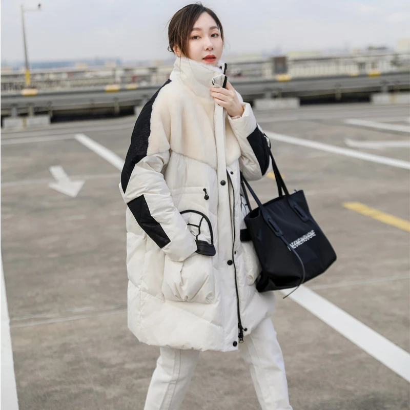 Зимняя женская куртка на 90% белом утином пуху теплая парка меховое шерстяное