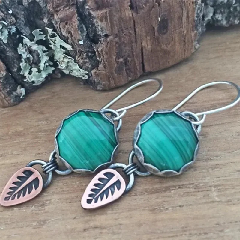 

Vintage Round Metal Inlaid Round Malachite Drop Earrings Women's Personality 925 Silver Needle Feather Dangle Earrings Jewelry