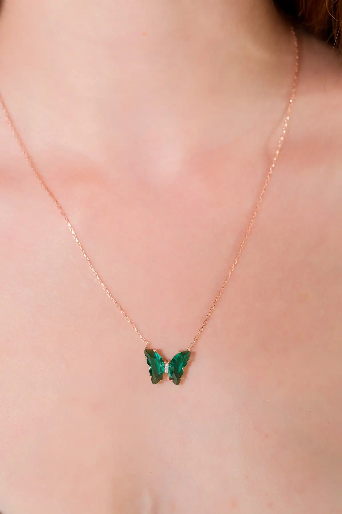 

Ожерелье из серебра с зеленым кубическим цирконием, прозрачная бабочка, стеклянная подвеска, блестящее розовое Ювелирное Украшение