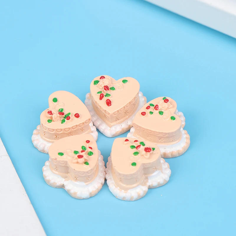 

5Pcs Doll House Scene Accessories Simulation Cream Love Cake Model Resin For Doll House Kitchen Furniture Accessories