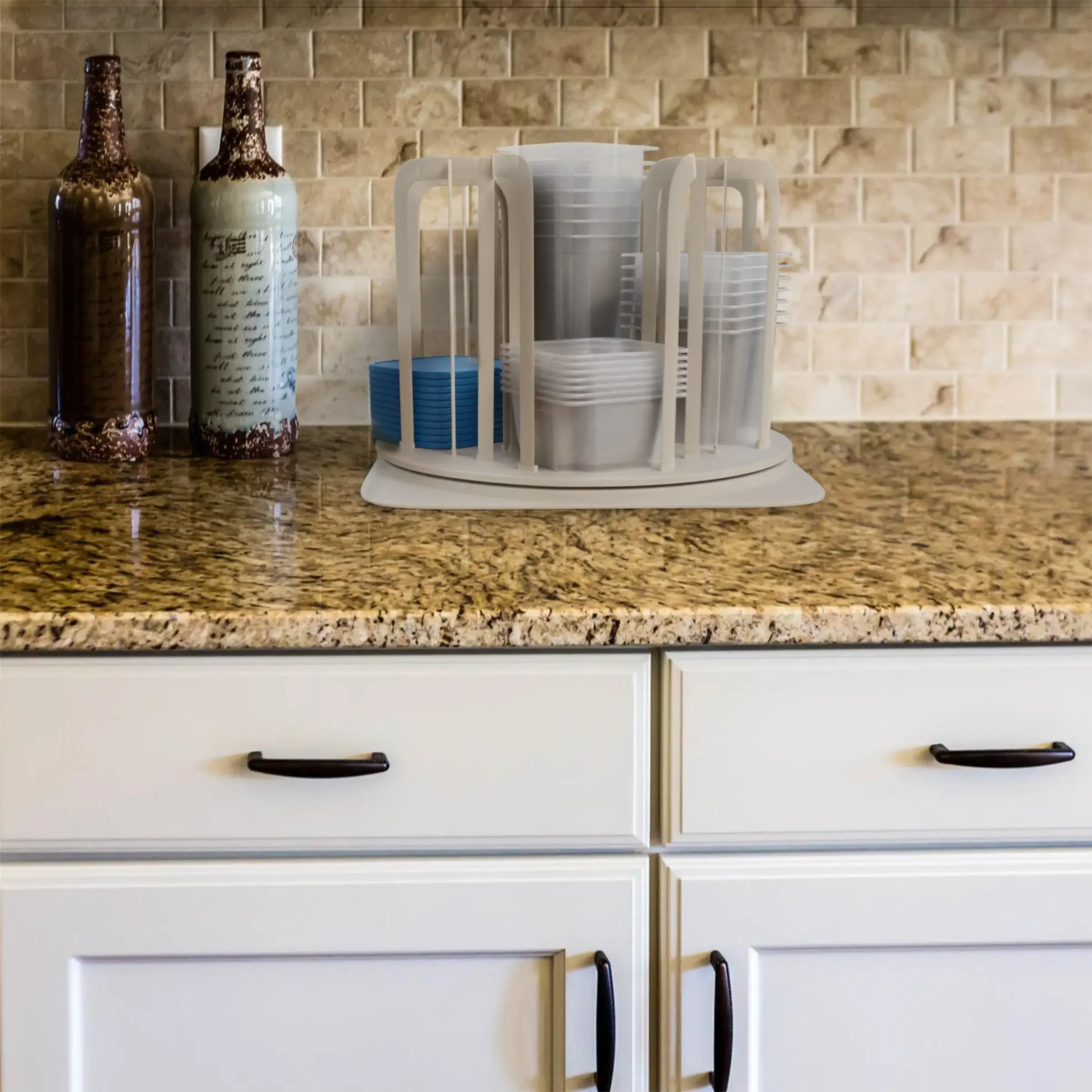 

Food Storage Containers and Plastic Storage Bins with Lids Kitchen Organizer Kitchen Accessories ；Kitchen Kitchen Items