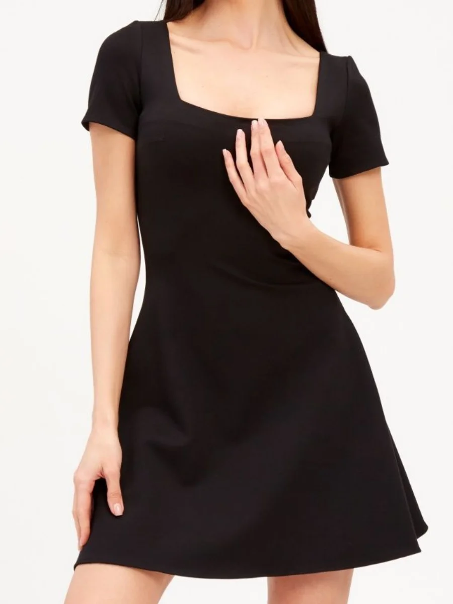 Summer Black Basic Dress Short Sleeved Square Collar A-Line High Waist Slimming and Versatile 2023 New Arrivals