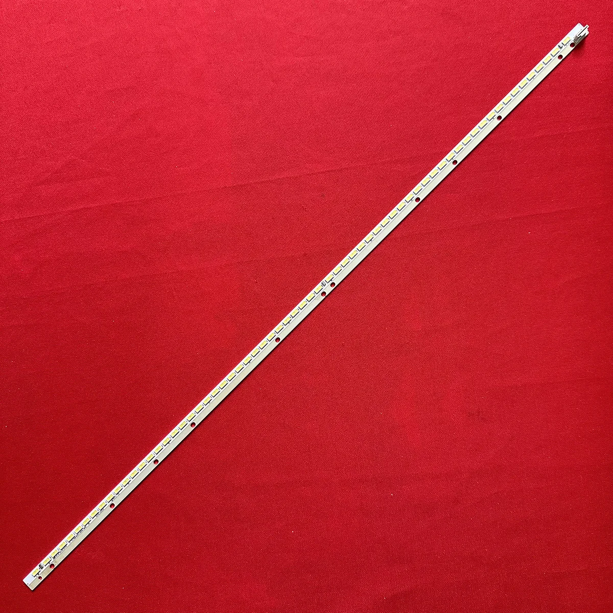 LED-ленты для 47PFL5028T/60 47PFL5038T/60 47 дюймов For LED Tapes 47&quot V13 Edge REV0.5 0.4 6916L1009A Bands Rulers Lanes