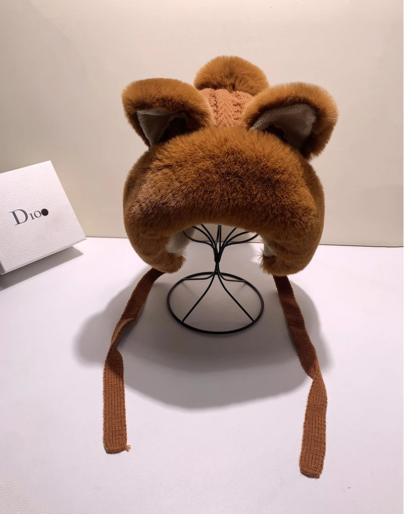 Женская Зимняя Шапка-бини из натурального кроличьего меха