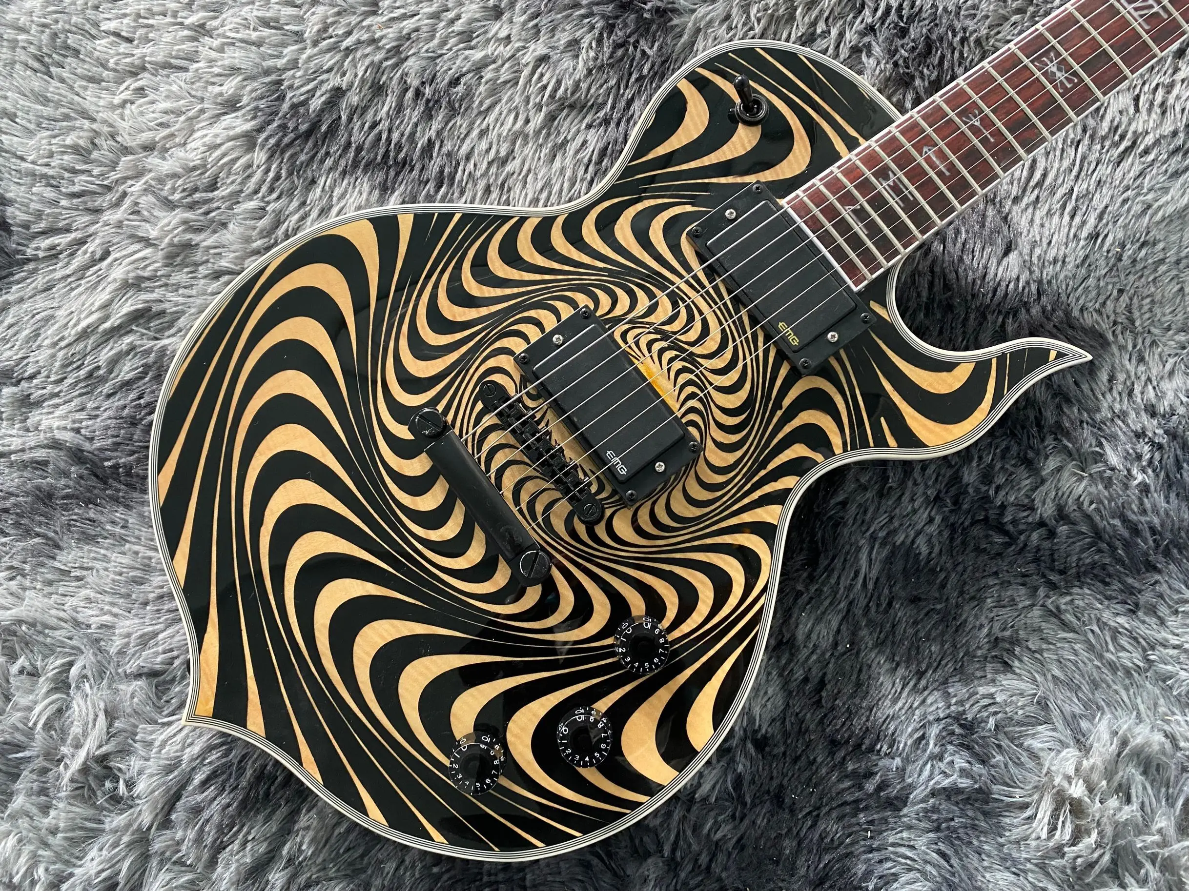 

Wylde Audio Barbarian HellFire Black Buzzsaw yellow Quilted Maple Top SG Electric Guitar Large Block Inlay, 3 Speed Knobs,