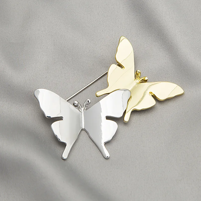 

U-Magical Exquisite Gold Silver Color Butterfly Two-color Brooch for Women Individuality Metallic Animal Glossy Brooch Jewelry