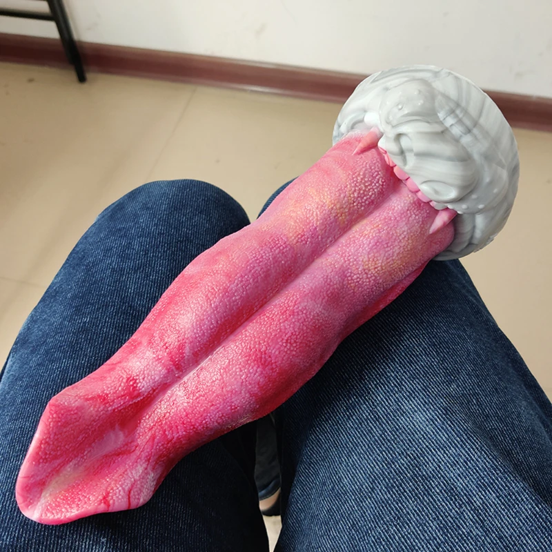 Wolf Tongue Dildo With Sucker Realistic Large Fantasy Butt Plug  Anal Plug Silicone Gory Raw Meat Color Sex Toys For Women Men