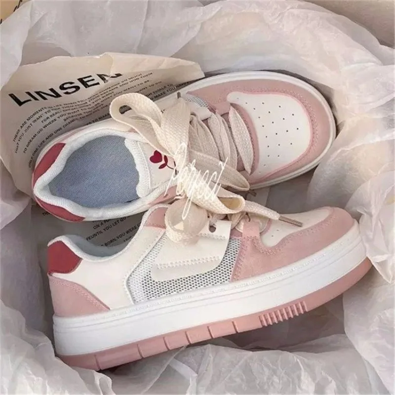 Маленькая белая женская обувь 2024 новый уникальный дизайн универсальная