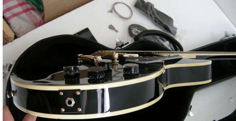 Бесплатная доставка, китайская гитара на заказ, высококачественный музыкальный инструмент, черная электрическая гитара 7yue9